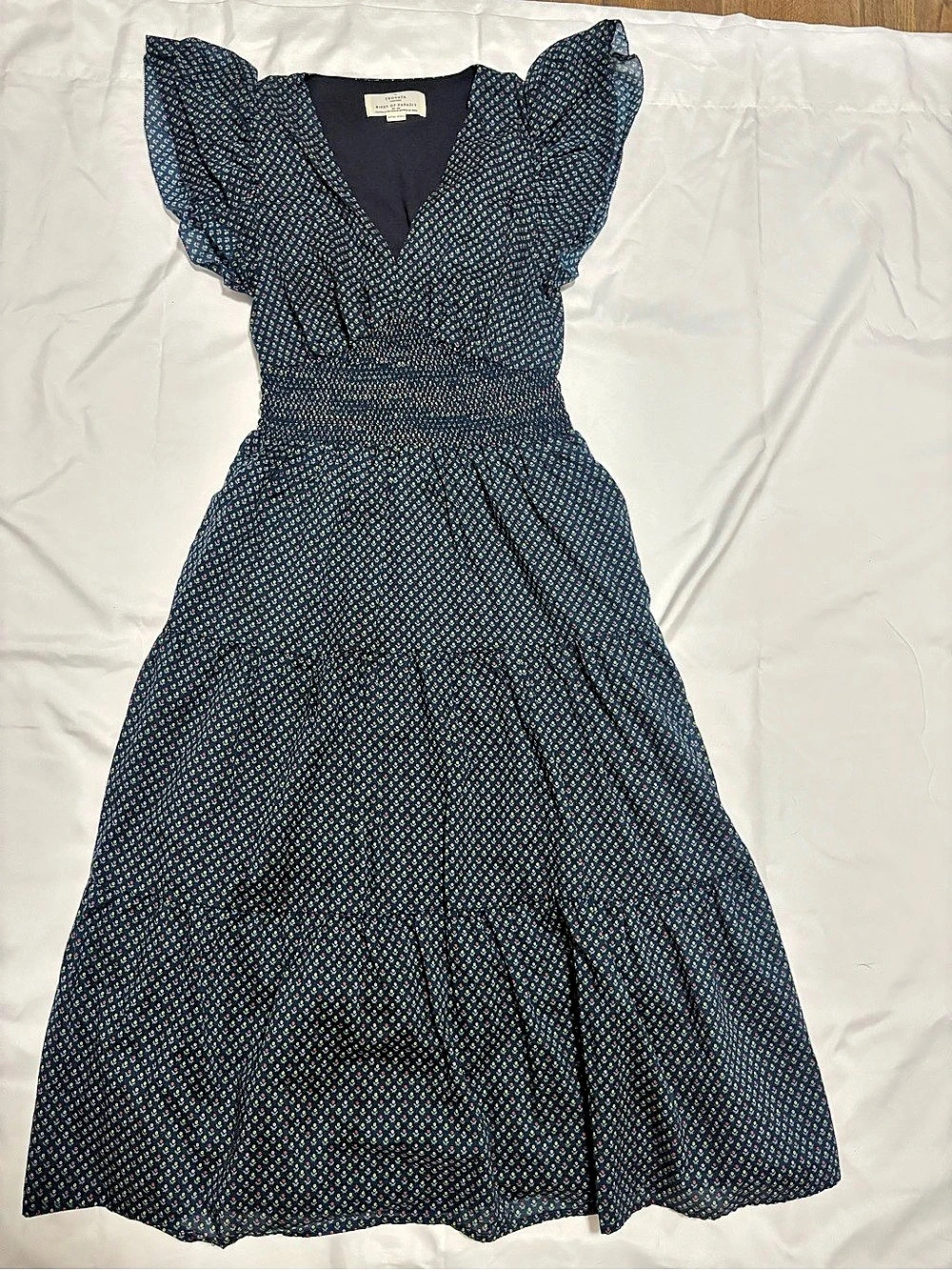Trovata Birds of Paradis Kendall Smocked Midi Dress Blue Ditsy Floral - Sz Extra